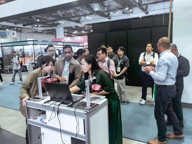 赛尔红亮相新加坡GeoConnectAsia2024自研航测摄影相机走向全球(图4)