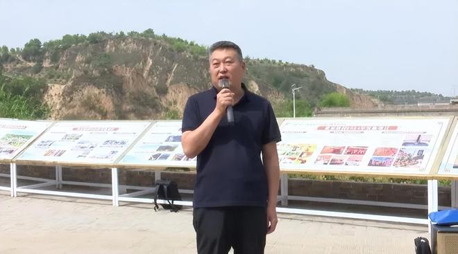 星空体育网站：“山西画报社摄影创作基地”授牌仪式在方山县举行(图2)