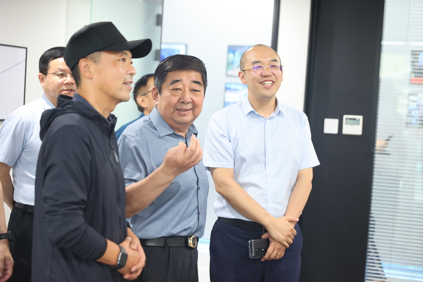 由展视网主办“超越梦想展梦高飞”摄影联展顺利开幕(图17)