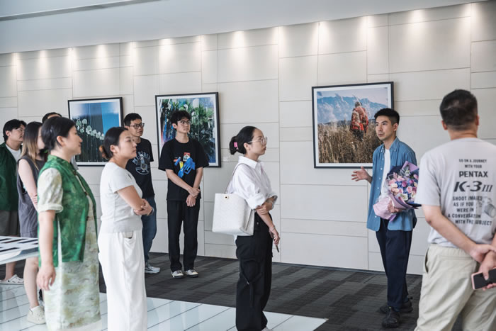 寻常之下——新锐独立摄影师张驰个展北京开幕(图3)