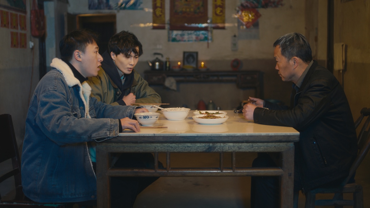 成龙影视传媒学院2024届毕业作品展（一）影视摄影与制作专业：来和这个世界谈一谈(图6)
