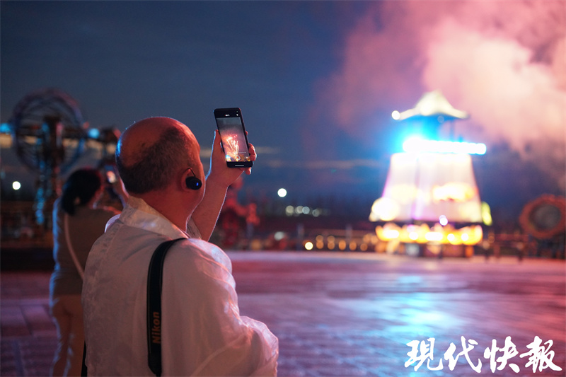 星空体育网站：29家国际主流媒体实地感受江海风情2024年SHOWJIANGSU摄影采风活动在南通收官(图1)