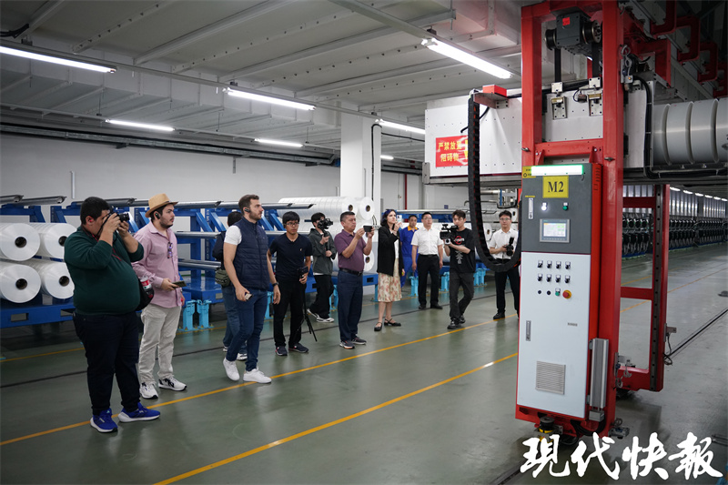 星空体育网站：29家国际主流媒体实地感受江海风情2024年SHOWJIANGSU摄影采风活动在南通收官(图2)