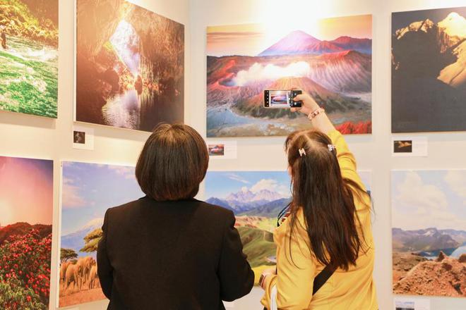 “2024世界山地自然与人文摄影展”开幕(图5)