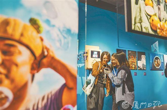 星空体育网站：25场展览、2000余件作品2024集美·阿尔勒国际摄影季开幕！(图1)