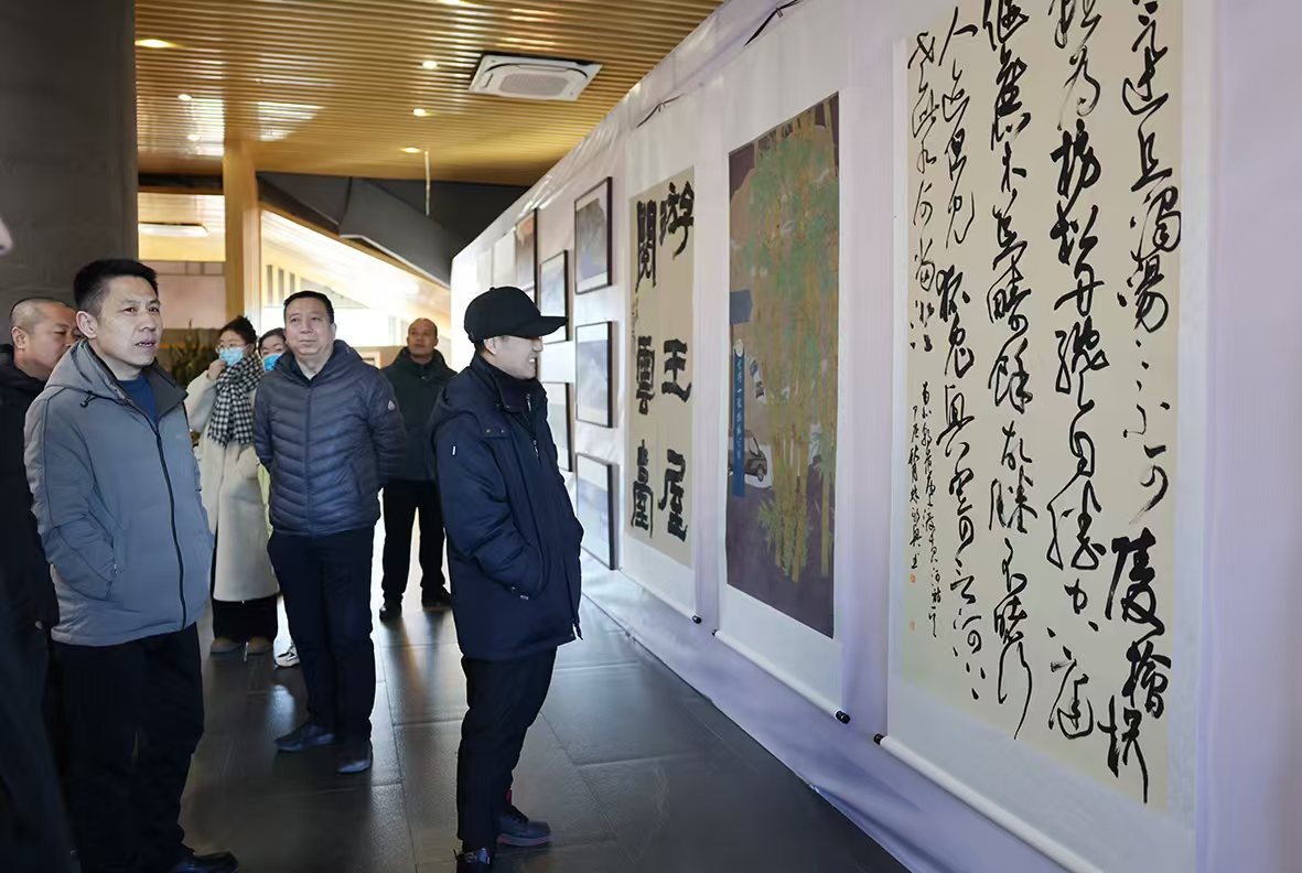 “高擎四好旗帜铺就振兴大道”书画摄影巡展活动在山西陵川开展(图3)