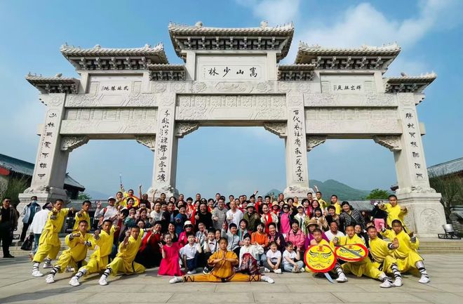 星空体育网站：郑州广播电视台2024精彩回眸！(图2)