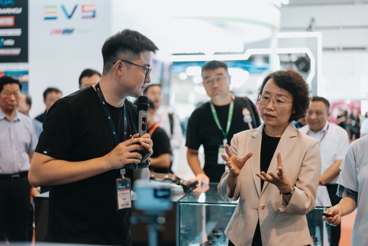 DJI大疆专业影像旗舰新品齐聚BIRTV2024(图7)