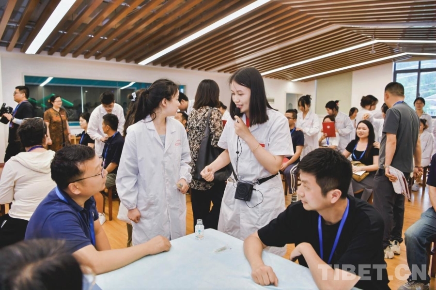 实地打探！全国40余家主流网络媒体在重庆工贸职院看见这些亮点(图3)