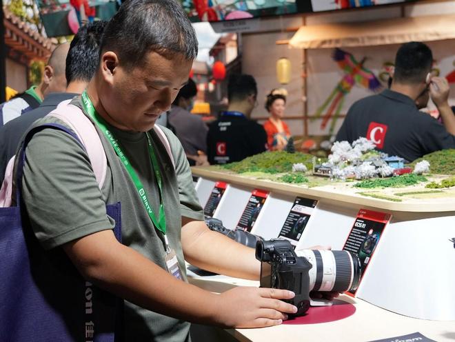 星空体育:BIRTV2024:佳能携XR虚拟制作系统引关注(图5)