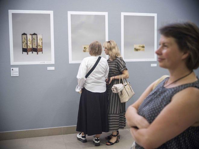 星空体育网站：对白-中国（上海）当代摄影艺术展在白俄罗斯首都明斯克举行(图8)