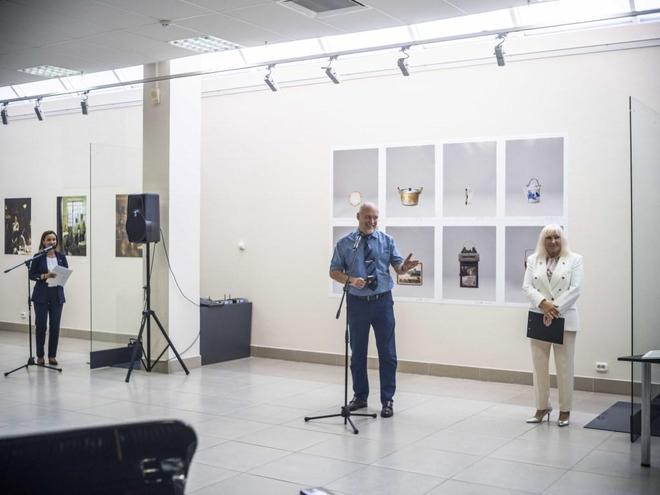 星空体育网站：对白-中国（上海）当代摄影艺术展在白俄罗斯首都明斯克举行(图14)