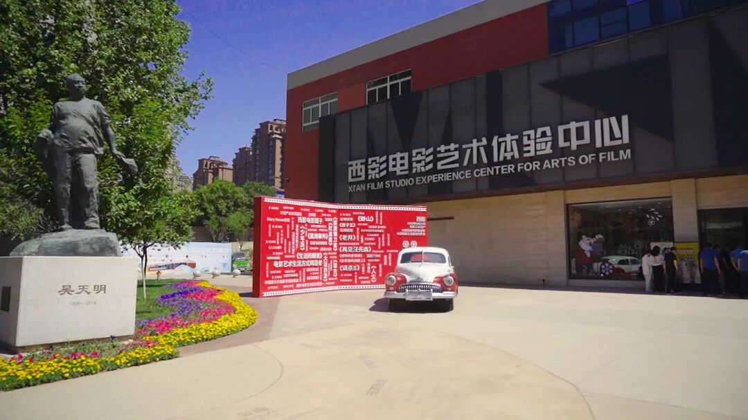 年轻人不爱看电影了?国庆档总票房不到2019年的一半分析师:一部破圈的都没!(图3)