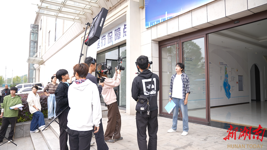 长沙上演精彩“剧”变@湖南日报要闻头条(图3)