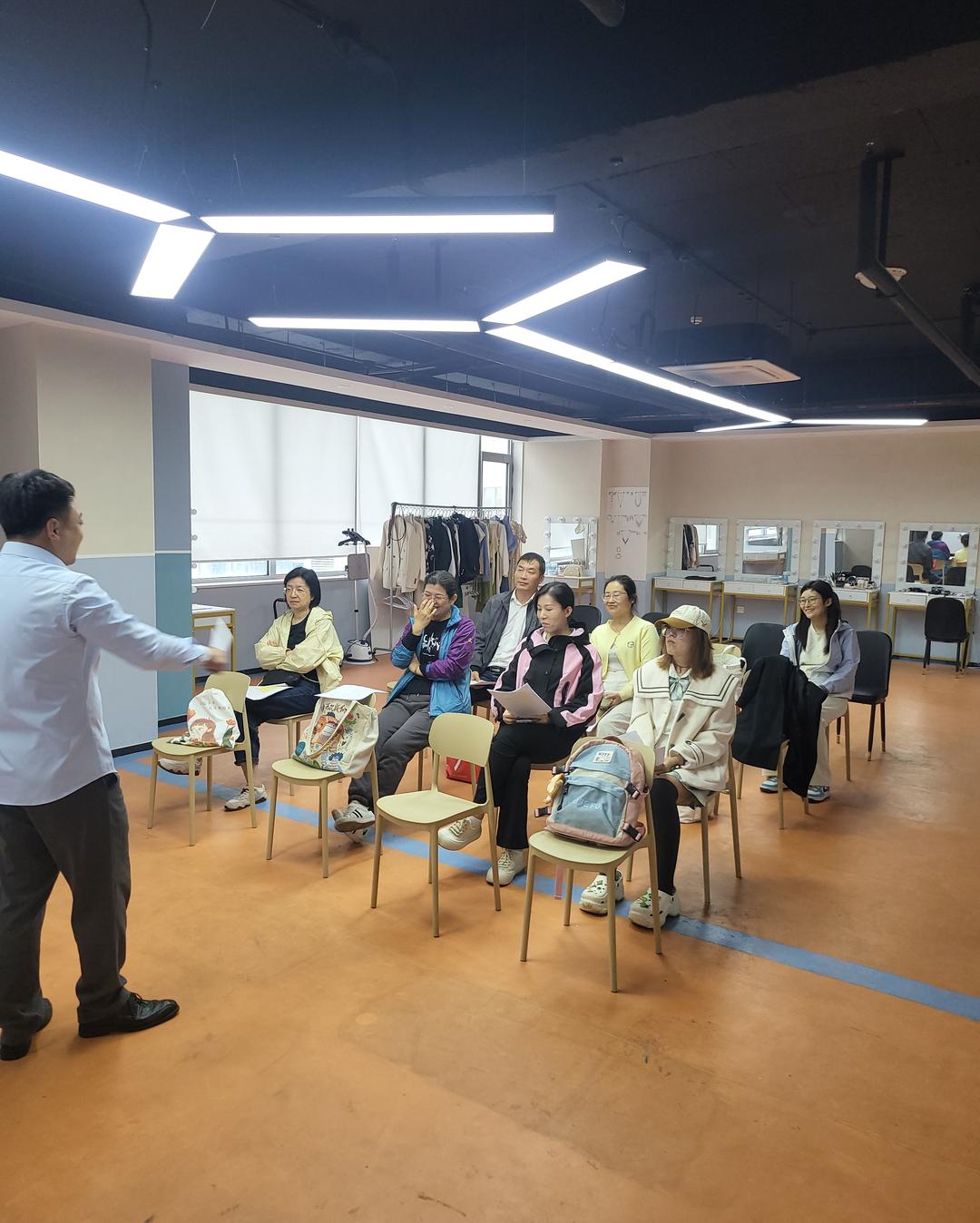 星空体育网站:微短剧赛道看济南长清区的“新跑法”_今日头条_大众网(图5)