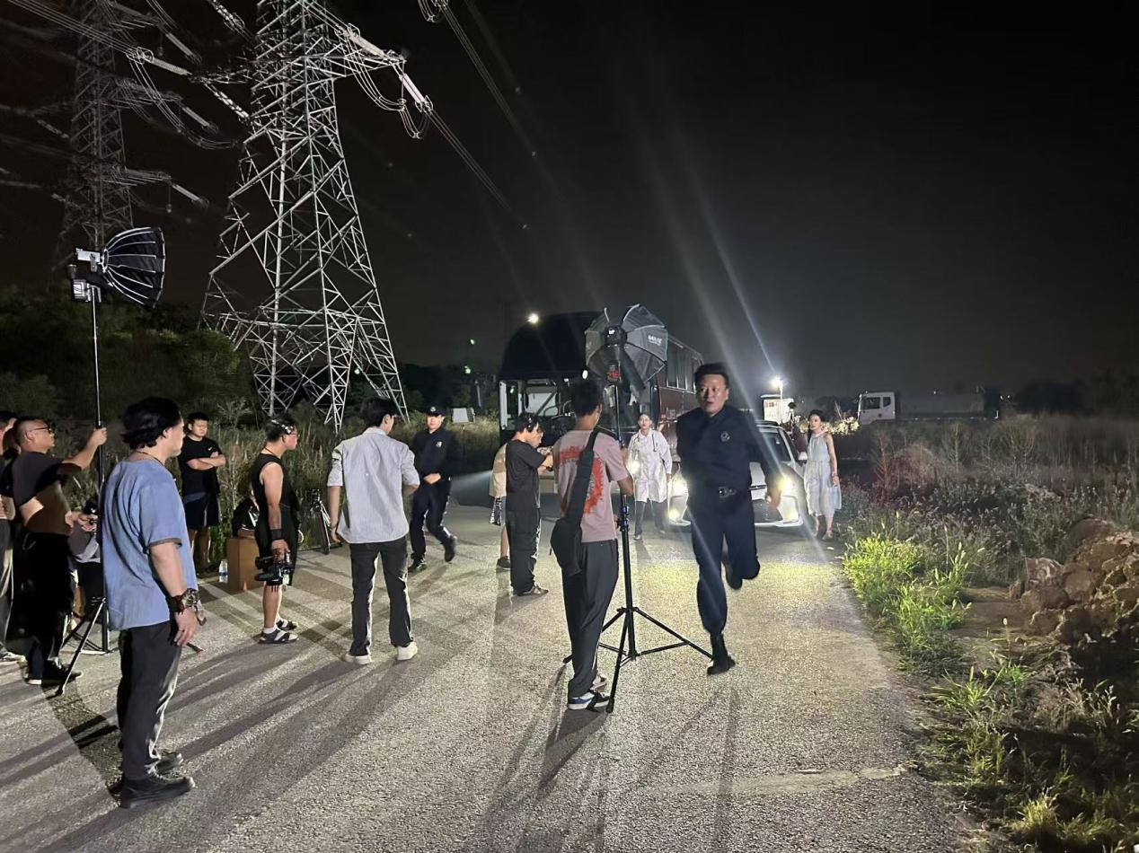 星空体育网站：西安：从千年古都到“短剧之都”的跨界突围(图2)