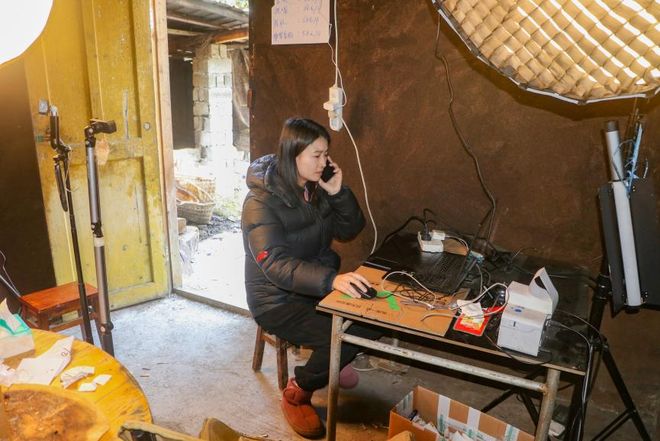 “海归”养猪记：48万人的县城孵化出600万粉丝网红矩阵(图3)