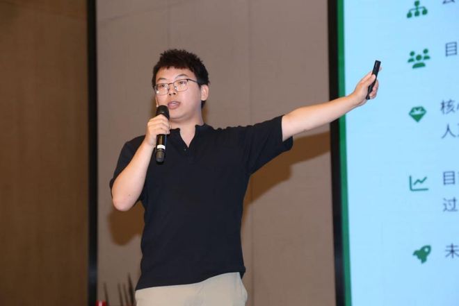 “海归”养猪记：48万人的县城孵化出600万粉丝网红矩阵(图5)