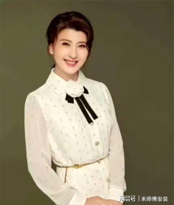 53岁晚节不保？踩着赵本山上位的闫学晶终是为荒唐行径买了单(图18)