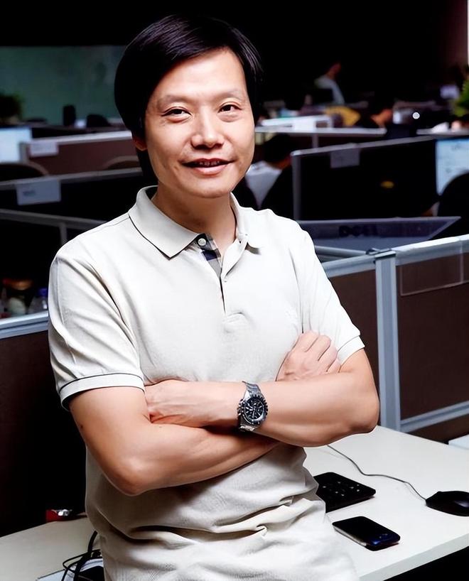 星空体育：这一次两会期间站在C位合影的雷军再一次让全部人刮目相看(图12)