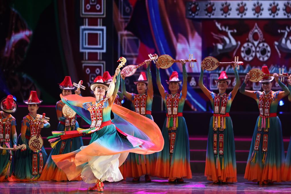 两会·影像链接丨展望“十五五”：互联网“织”梦新大众文艺舞新篇(图20)