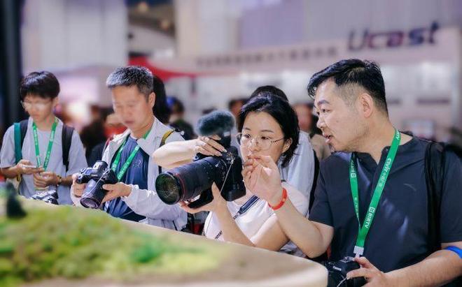 佳能携众多专业影像设备参展BIRTV2024打造影像盛宴(图7)