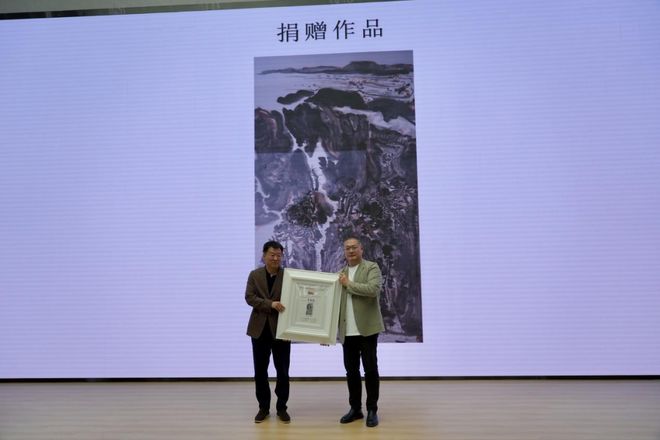 星空体育网站：现场云山问道——李岗中国画作品展在山东画院启幕(图9)