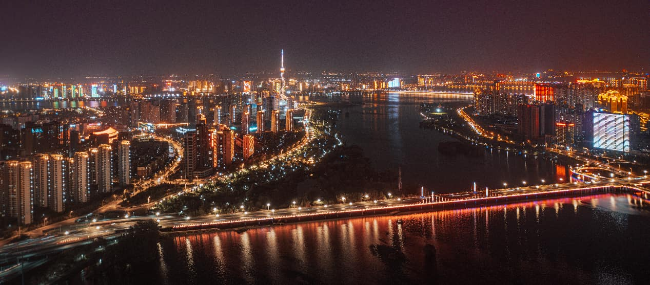 谢宇坤：以翼逐梦以镜传情用航拍书写青春正能量(图2)